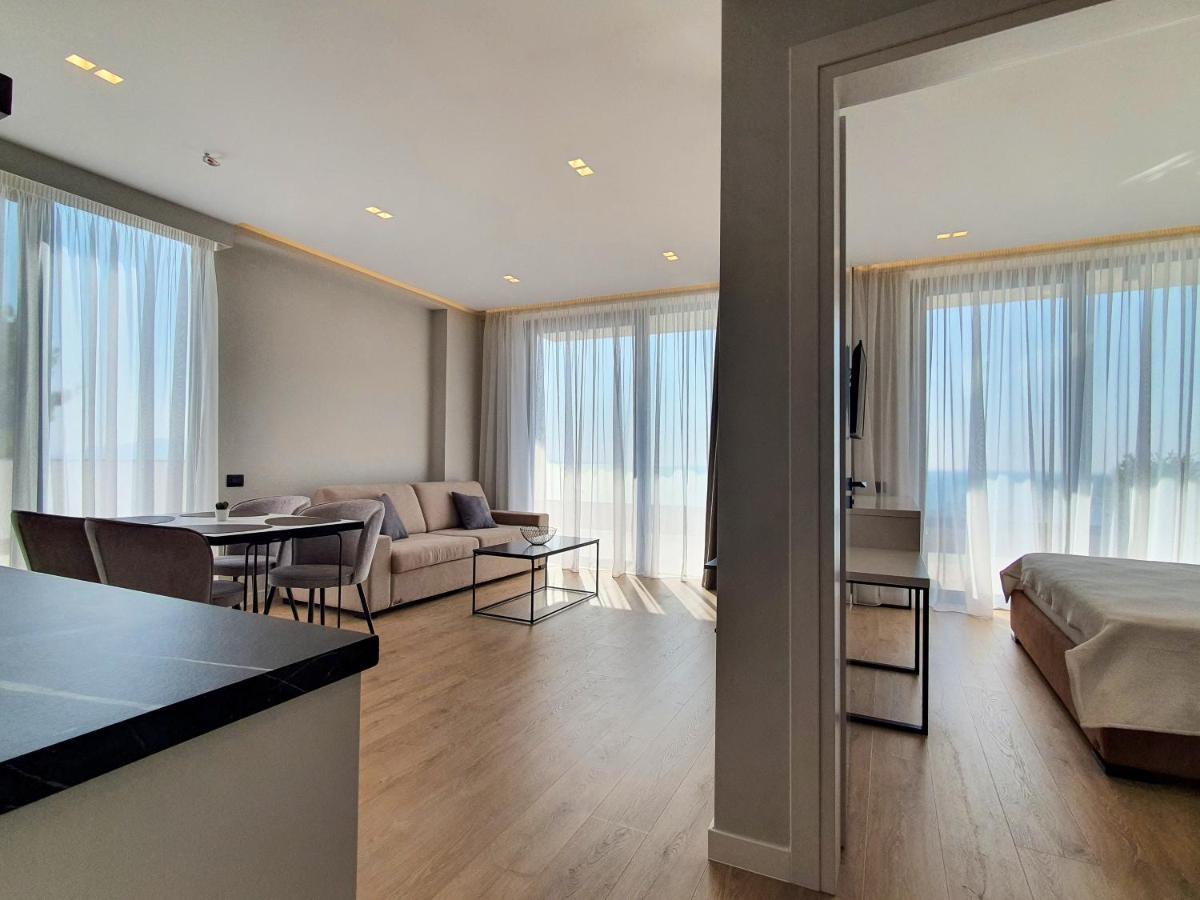 Meraviglia Boutique Hotel Sarandë Esterno foto