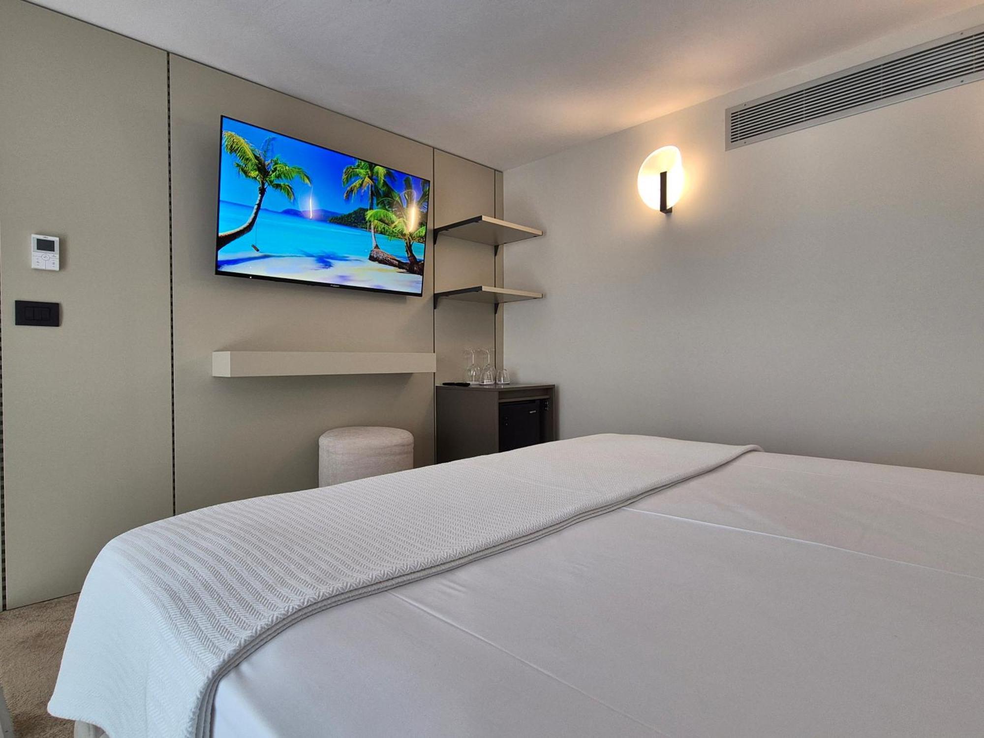 Meraviglia Boutique Hotel Sarandë Esterno foto
